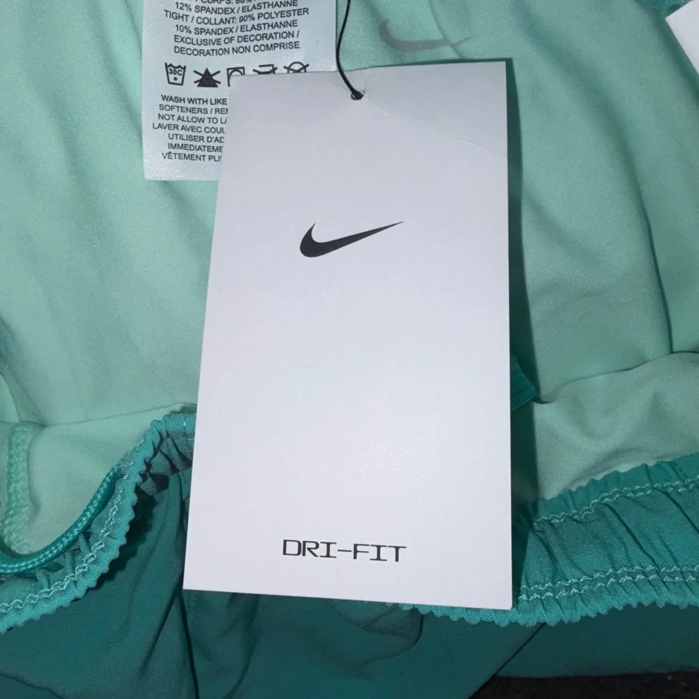 Nike Boys Dri-FIT 2-in-1 Training Shorts Teal Green DM8522-392 Size Medium NWT